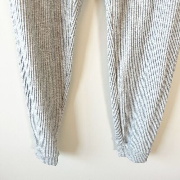 ALO Yoga Muse Ribbed Sweatpants Jogger Gray Stretch Lounge Pockets Size Medium - Picture 10 of 12